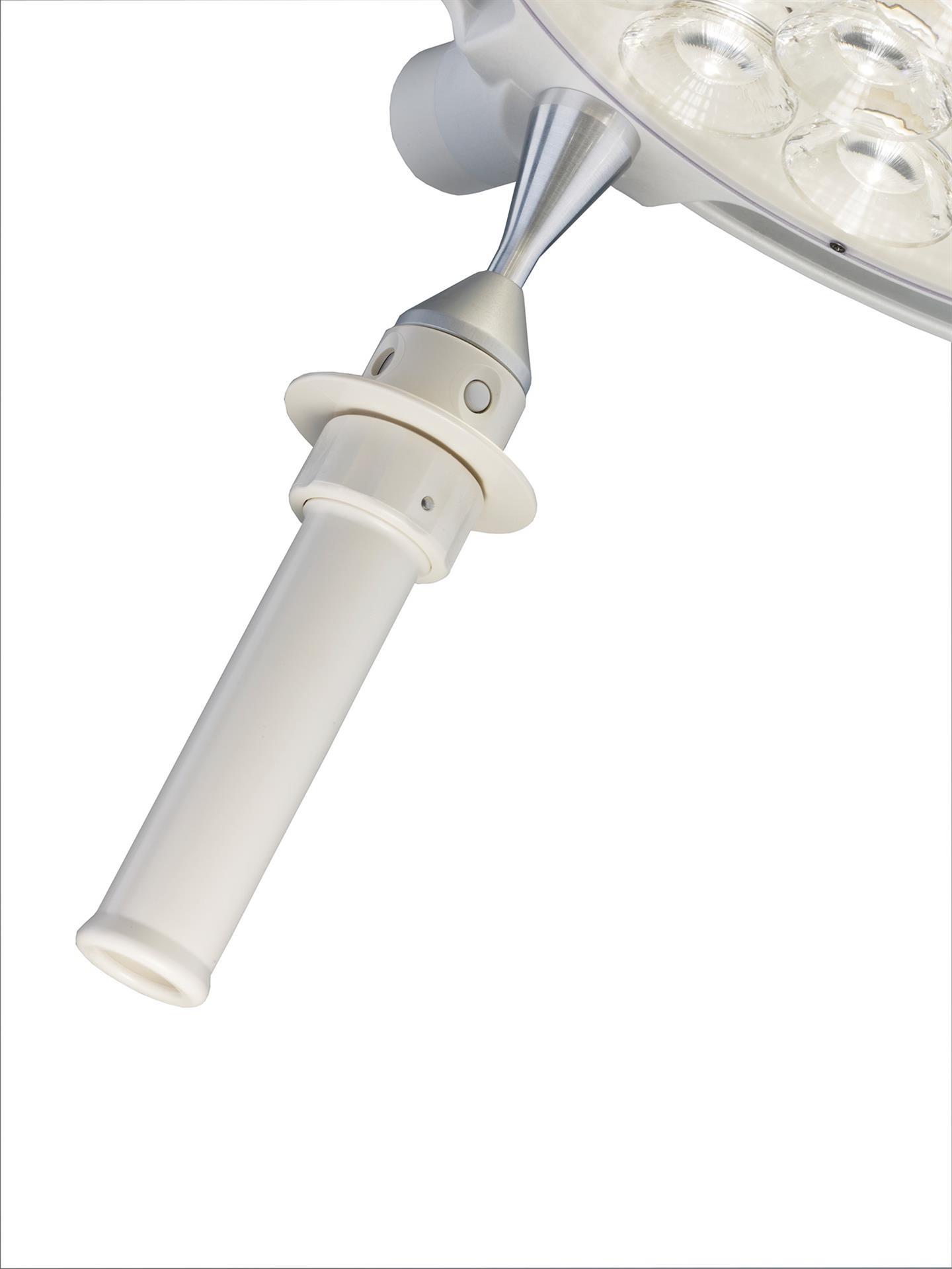 Mach LED 150 Leuchtenkörper einzeln inkl. sterilsierbarer Griffhülse 110.000 Lux Mach LED 150 Leuchtenkörper einzeln inkl. sterilsierbarer Griffhülse 110.000 Lux